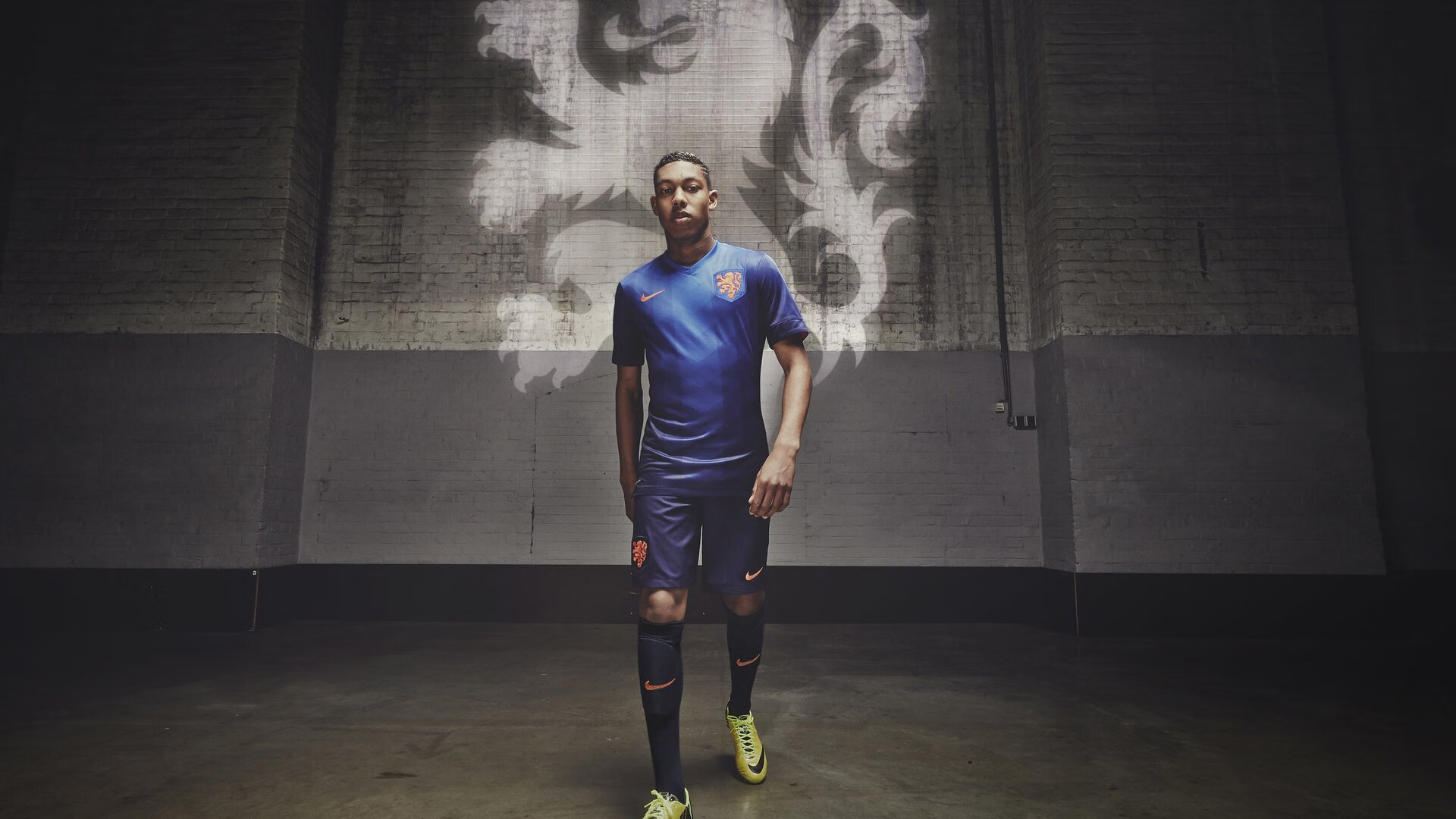 喀麦隆爆冷击败瑞典,德里赫特的致命失误如何改写比赛结局?