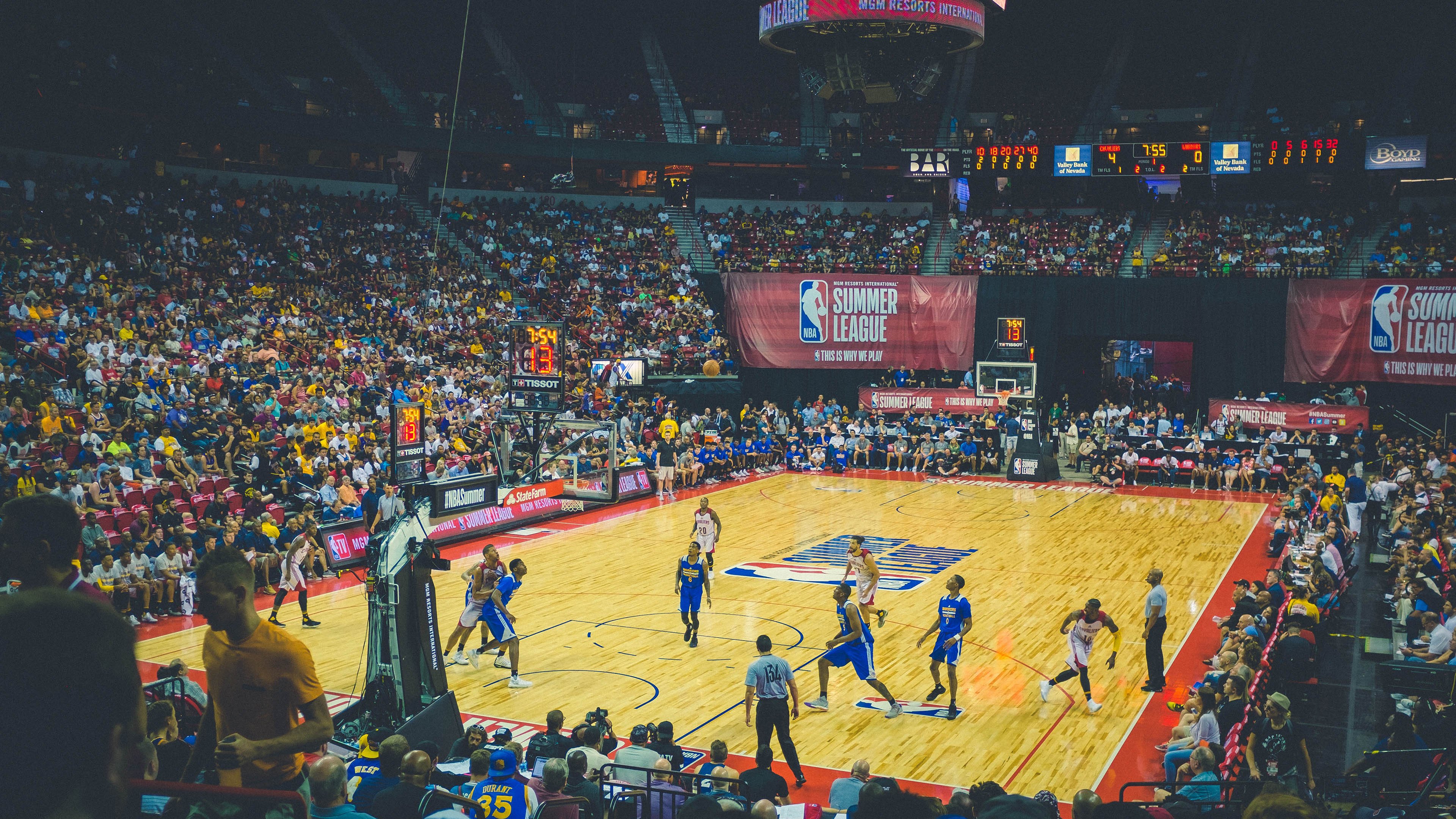 开云平台-抢七之夜浓眉超张伯伦！生死战30+15让里程碑刻在悬崖边